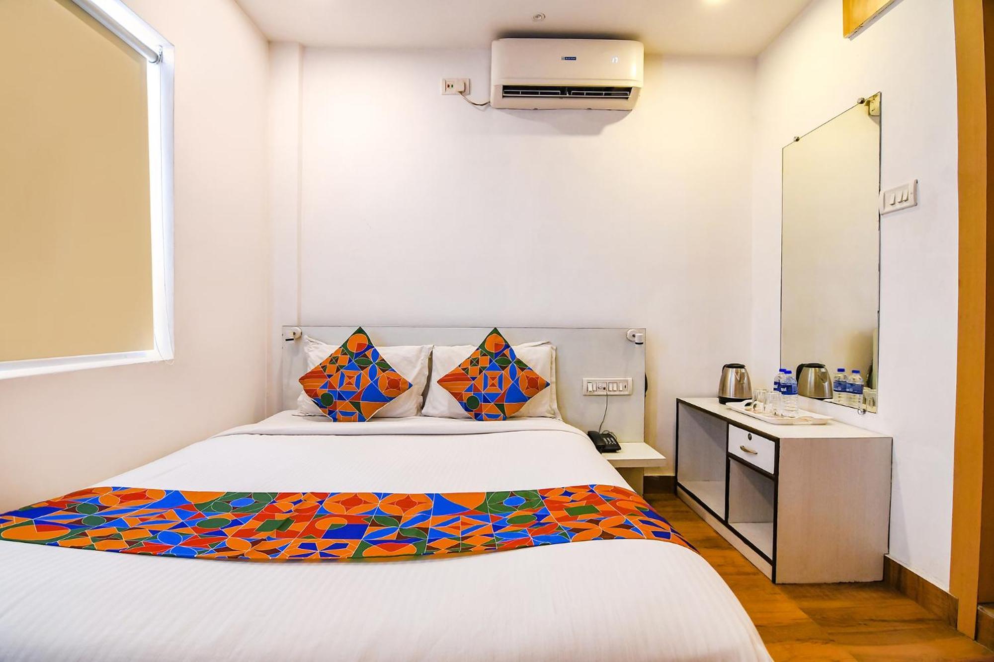 Fabhotel Globe Express - Nr Ruby Hospital コルカタ エクステリア 写真
